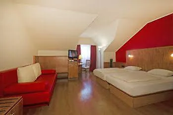 1, 2, Sleep Boardinghouse Unterschleissheim Zentrum 3*,  Germany