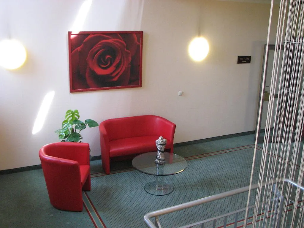 1, 2, Sleep Boardinghouse Unterschleissheim Zentrum